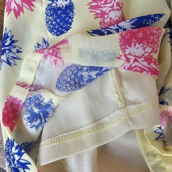 Upside Down Pineapple Print and Mother of Pearl Button Romper, Size Small - Picture 9 of 14